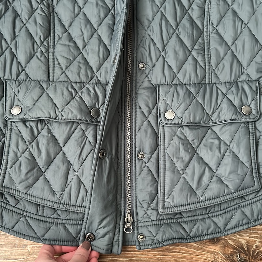 Barbour Fairview Quilted Jacket - Picture 6 of 11
